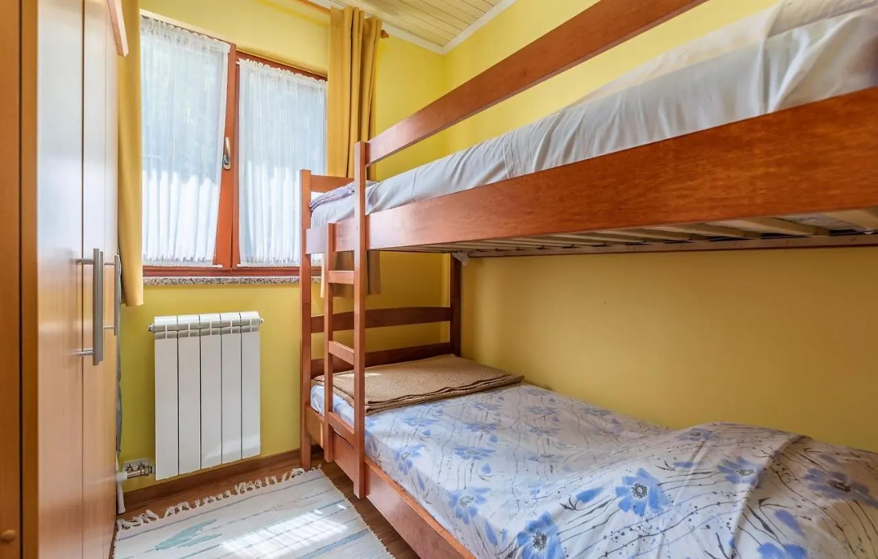 Holiday Home Fragola Tinjan 0*,  Κροατία